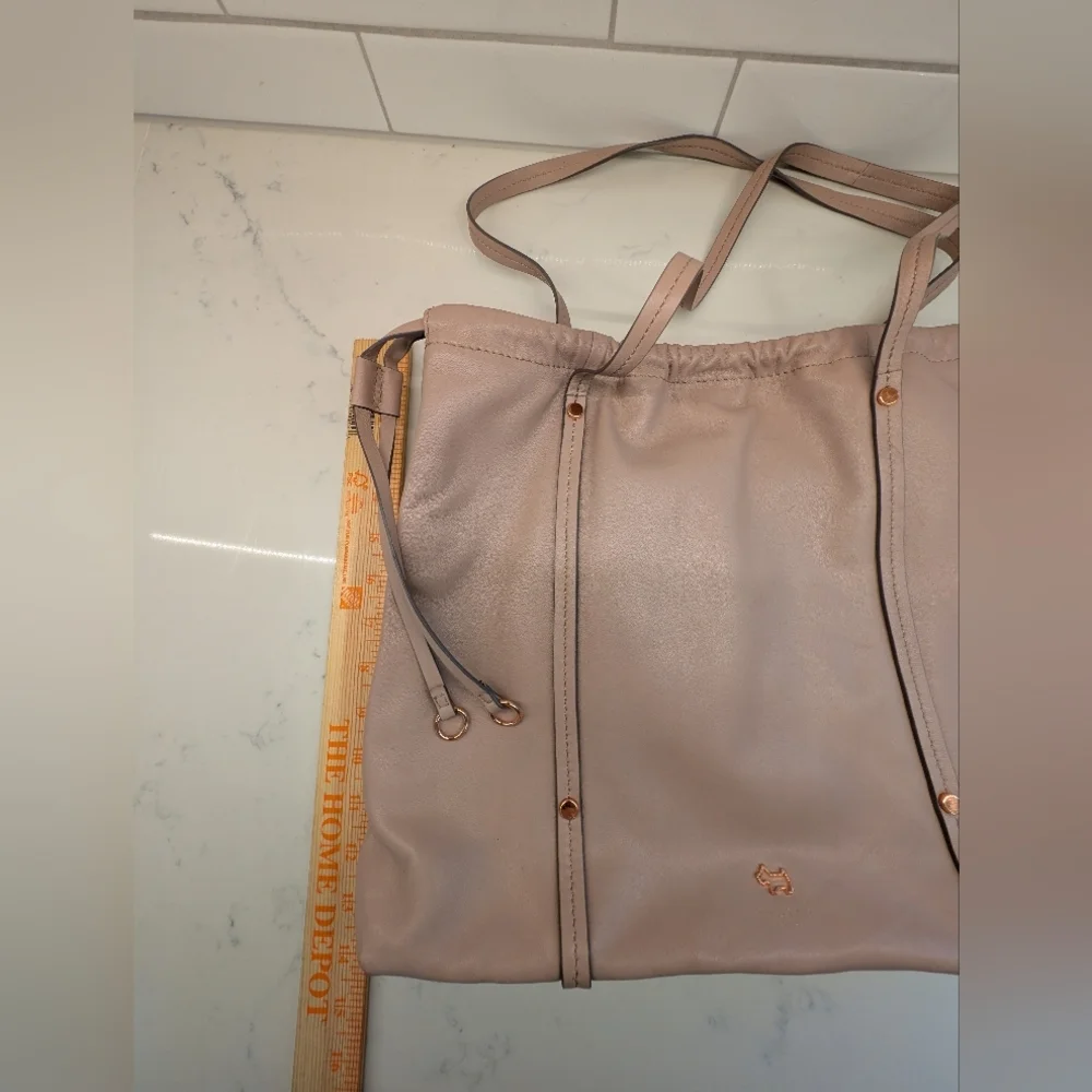 RADLEY LONDON Pale Pink Leather Tote with Gold Dog Emblem